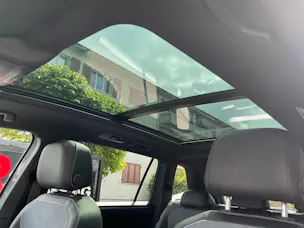 VW Tiguan Allspace R-LINE 4 MOTION *** PANORAMAGLASDACH & ANHÄNGEKUPPLUNG ***