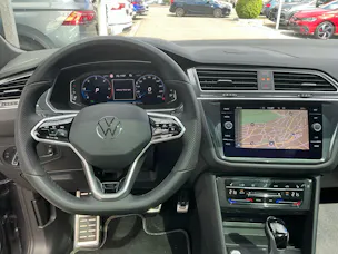 VW Tiguan Allspace R-LINE 4 MOTION *** PANORAMAGLASDACH & ANHÄNGEKUPPLUNG ***