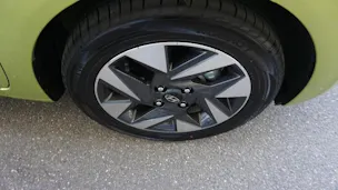 Hyundai i10 1.2 Amplia Aut.