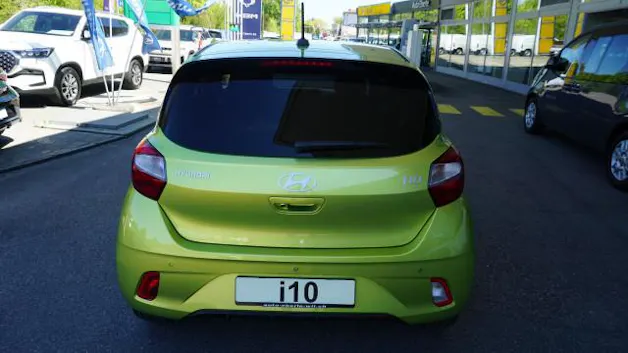 Hyundai i10 1.2 Amplia Aut.