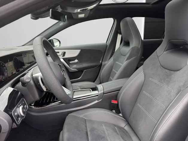 Mercedes-Benz A 220 4Matic 8G-DCT