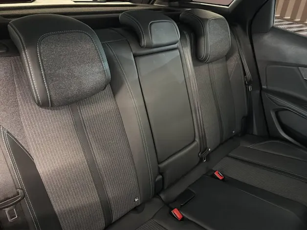 Peugeot 3008 1.2 PureTech Allure Pack EAT8