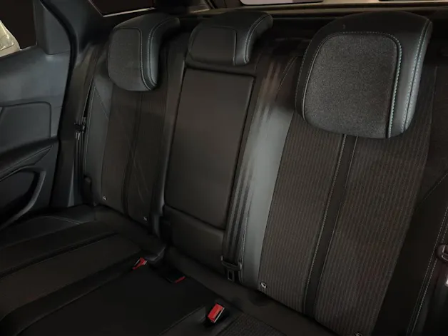 Peugeot 3008 1.2 PureTech Allure Pack EAT8