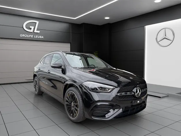 Mercedes-Benz GLA 220 4Matic 8G-DCT
