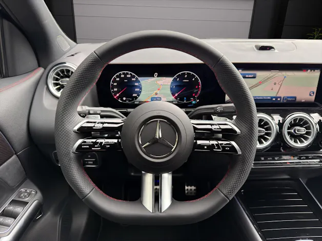 Mercedes-Benz GLA 220 4Matic 8G-DCT