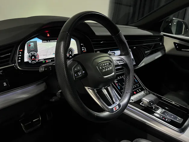 Audi Q8 50 TDI Black Edition quattro tiptronic | 1.Hand |