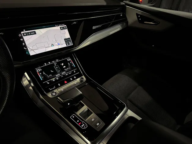 Audi Q8 50 TDI Black Edition quattro tiptronic | 1.Hand |