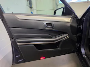 Mercedes-Benz E 220 BlueTEC Avantgarde Sport-Paket 4Matic 7G-Tronic