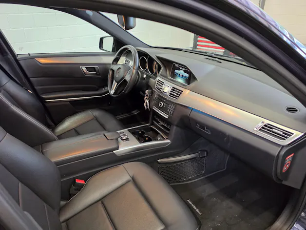 Mercedes-Benz E 220 BlueTEC Avantgarde Sport-Paket 4Matic 7G-Tronic