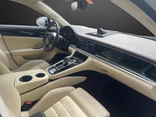 Porsche Panamera 4 E-Hybrid PDK