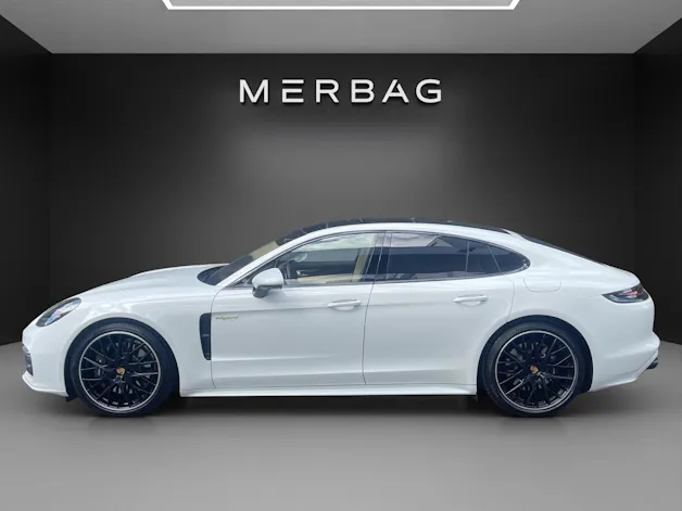 Porsche Panamera 4 E-Hybrid PDK