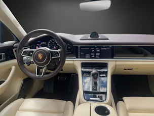 Porsche Panamera 4 E-Hybrid PDK