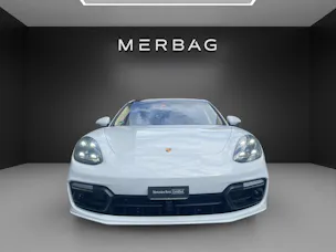 Porsche Panamera 4 E-Hybrid PDK