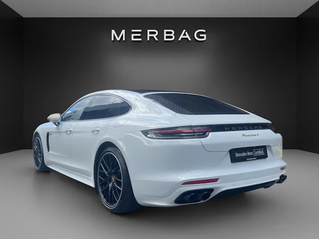 Porsche Panamera 4 E-Hybrid PDK