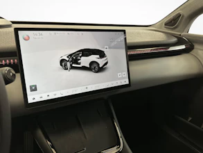 https://vehicle.imgix.net/4315673/5f5dd7d5-8fdb-43f4-a71e-6110c2be07bd.jpg