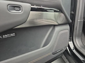 https://vehicle.imgix.net/4315711/86de8f1f-dfe4-4ce7-94c1-588aedded5f2.jpg