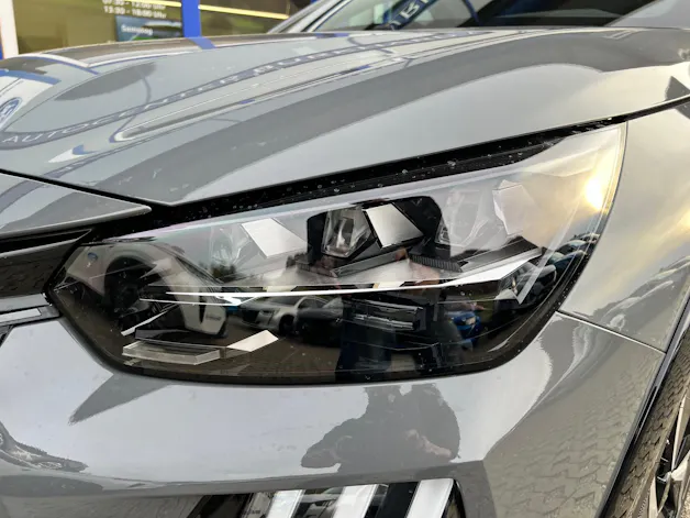 Peugeot 208 1.2 Hybrid GT