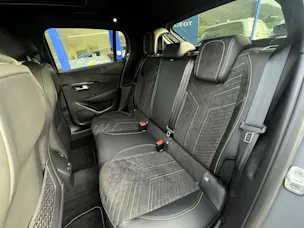 Peugeot 208 1.2 Hybrid GT