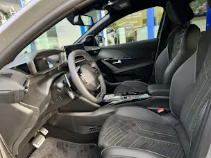 Peugeot 208 1.2 Hybrid GT