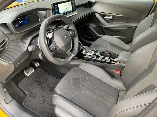 Peugeot 208 1.2 Hybrid 145 GT