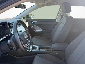 https://vehicle.imgix.net/4315788/ecef9aa8-2bdd-44e5-9bf3-7a03d26fcbbb.jpg