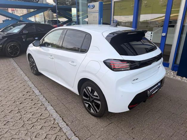 Peugeot 208 1.2 Hybrid 145 Allure