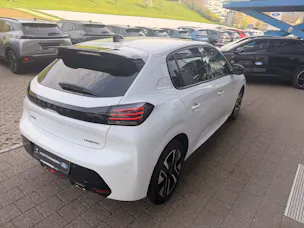Peugeot 208 1.2 Hybrid 145 Allure