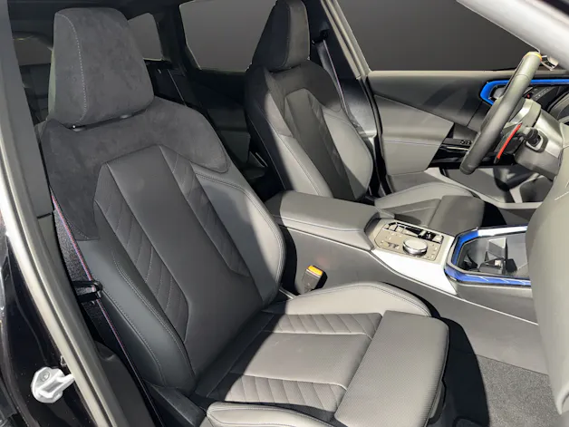 BMW X3 M50i