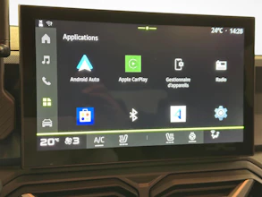 https://vehicle.imgix.net/4315838/f9592388-9b40-4bd5-9e74-e42e0395c10d.jpg