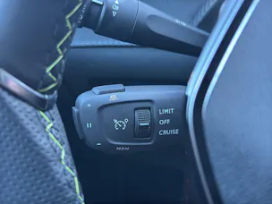 Peugeot 208 1.2 Hybrid 145 GT
