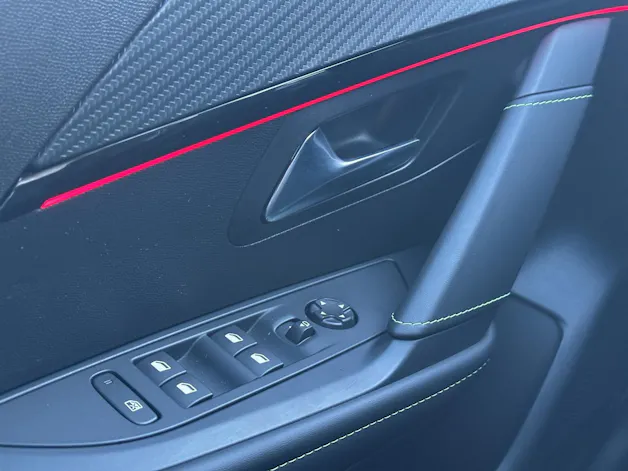 Peugeot 208 1.2 Hybrid 145 GT