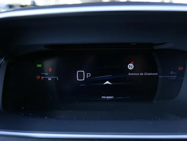 Peugeot 2008 1.2 Hybrid 145 GT