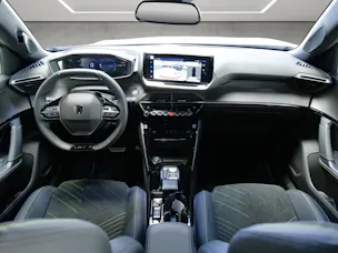 Peugeot 2008 1.2 Hybrid 145 GT