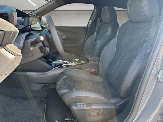 Peugeot 2008 1.2 Hybrid 145 GT