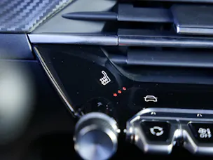 Peugeot 2008 1.2 Hybrid 145 GT