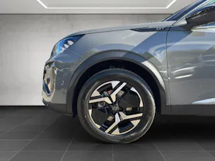 Peugeot 2008 1.2 Hybrid 145 GT