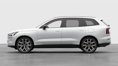 https://vehicle.imgix.net/4315848/0d38bb1a-2510-41a8-8a81-ffd1297f75fc.jpg