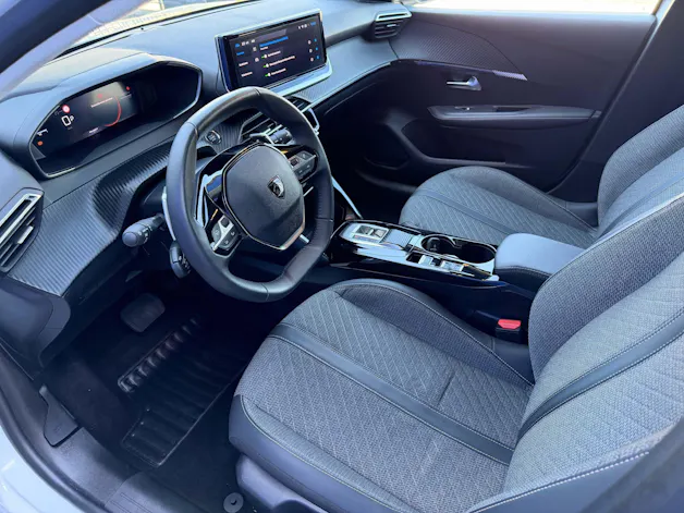Peugeot 208 1.2 Hybrid 145 Allure