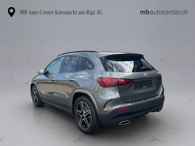 Mercedes-Benz GLA 250 Swiss Star AMG Line 4matic