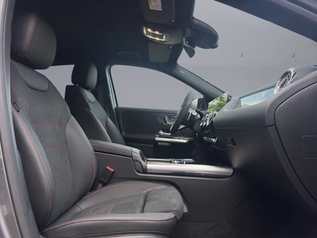 Mercedes-Benz GLA 250 Swiss Star AMG Line 4matic