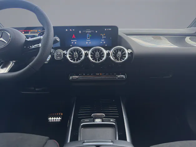 Mercedes-Benz GLA 250 Swiss Star AMG Line 4matic