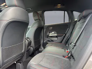 Mercedes-Benz GLA 250 Swiss Star AMG Line 4matic