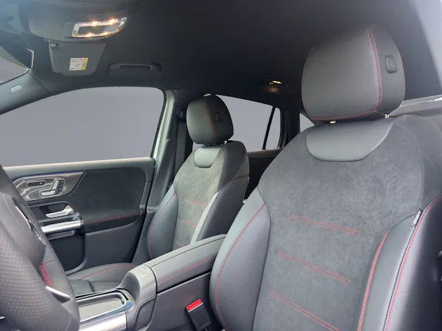 Mercedes-Benz GLA 250 Swiss Star AMG Line 4matic