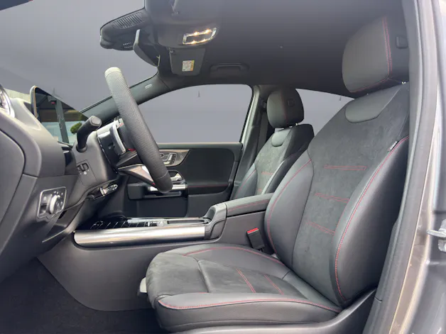 Mercedes-Benz GLA 250 Swiss Star AMG Line 4matic
