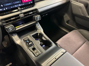 Fahrzeugbild SUZUKI Across 2.5 PHEV Compact Top 4x4