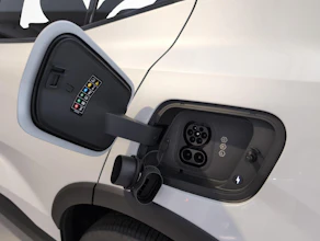 https://vehicle.imgix.net/4315947/2332fce4-c95a-4268-99e1-c2d3a558e0d0.jpg