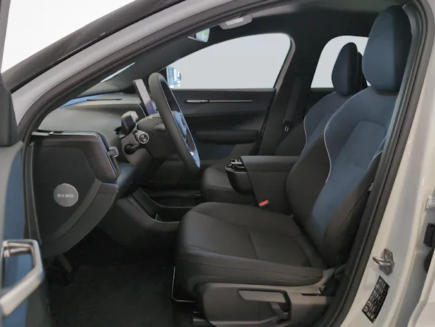 Volvo EX30 CC P8 Plus AWD