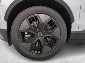 https://vehicle.imgix.net/4315947/d9b41350-c156-4294-902f-18fa072e394d.jpg