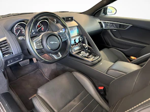 Fahrzeugbild JAGUAR F-Type Coupé 3.0 V6 R-Dynamic AWD 380PS Black Beauty