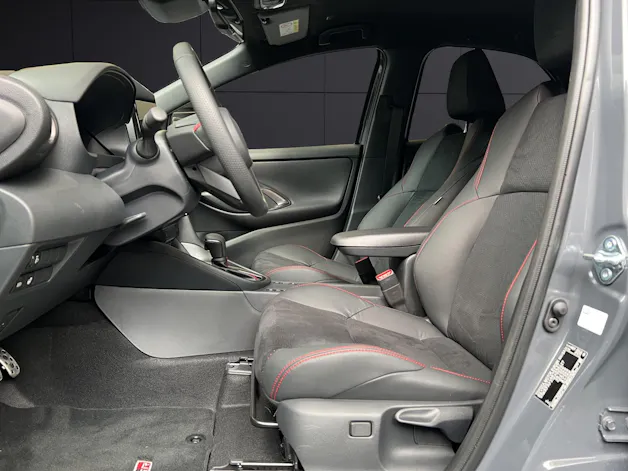 Toyota Yaris 1.5 VVT-i HSD GR Sport
